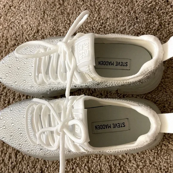 Steve Madden Danaly Sneaker 👟 - Picture 2 of 4